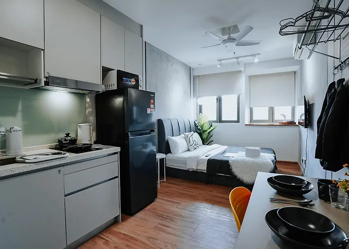Sky Pool Suites Kl Sentral - Riveria City