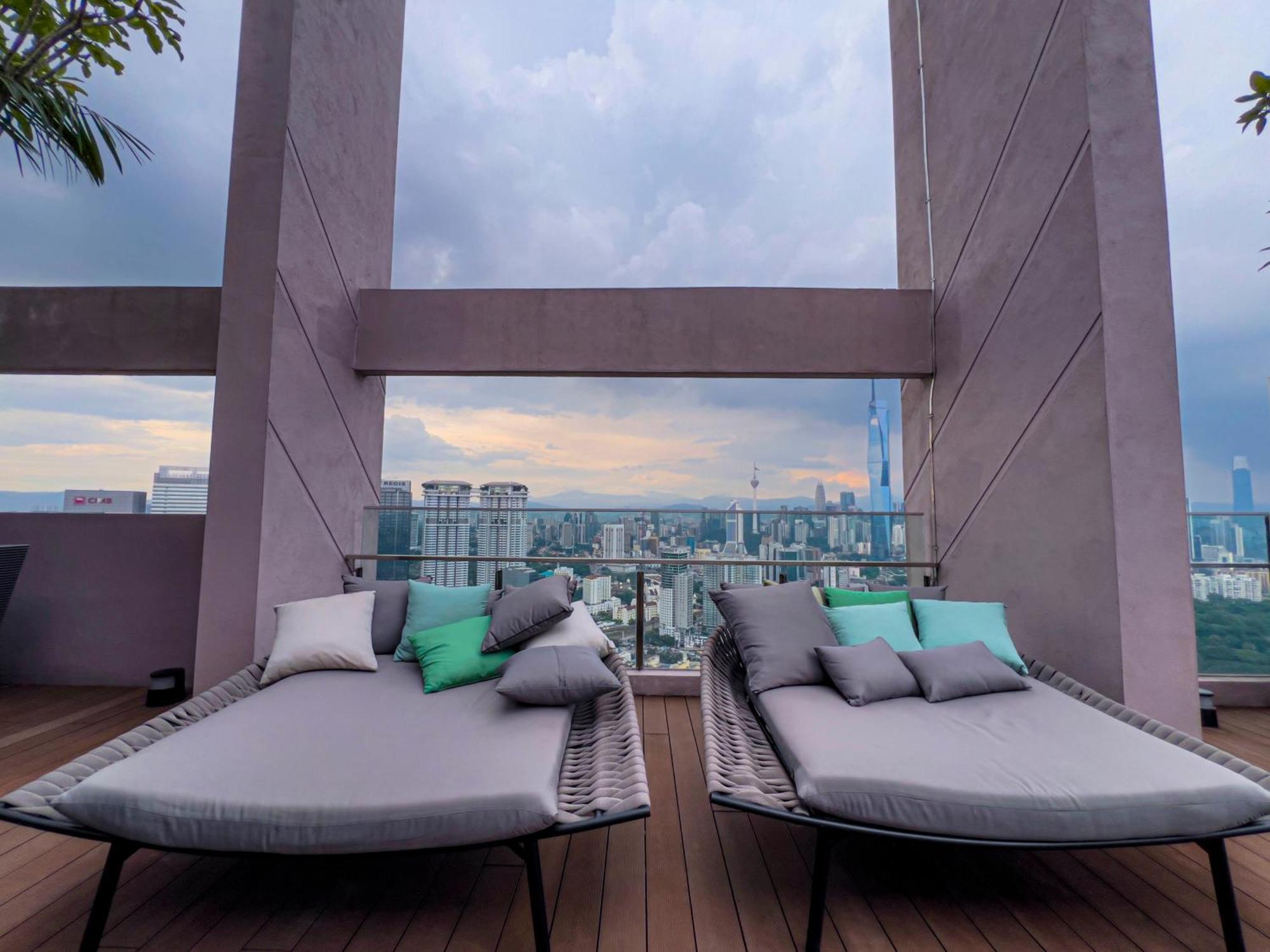 Sky Pool Kl Sentral - Riveria Apartment Kuala Lumpur
